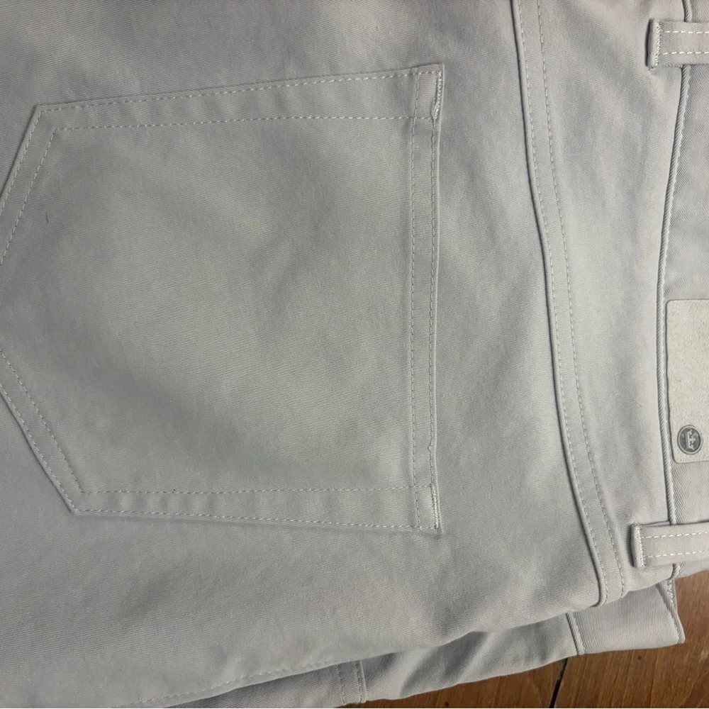 Peter Millar Light Gray Chino Pants EB66 light grey 34-32